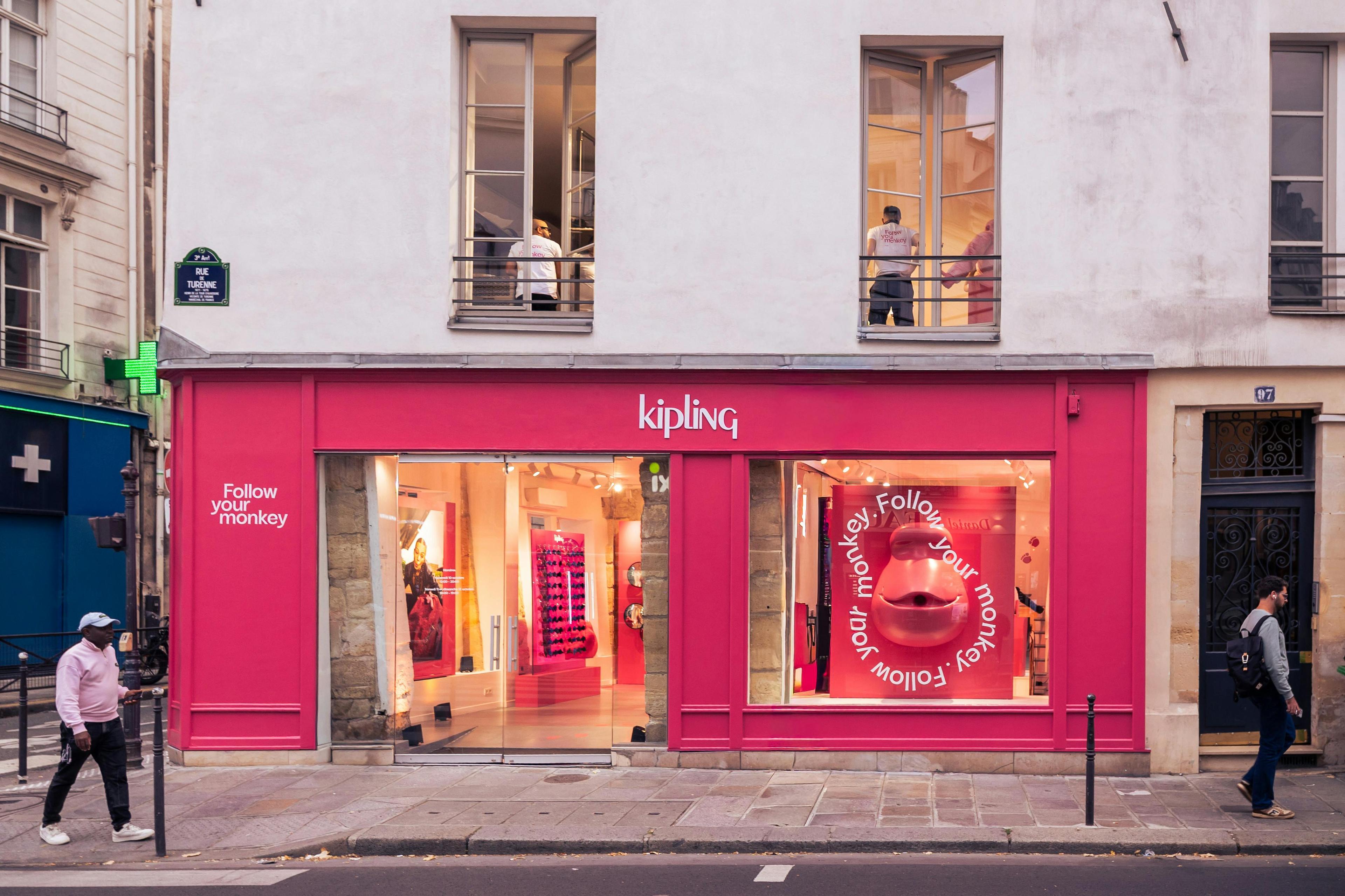 Kipling campaign hero